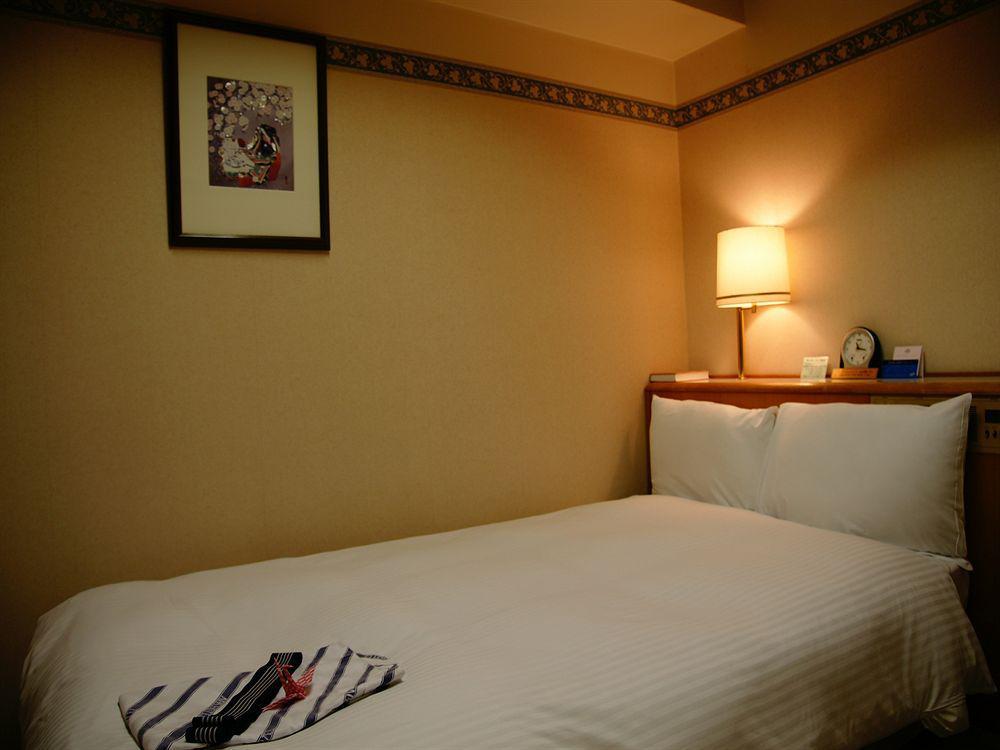 Apa Hotel Tokyo Ojima Buitenkant foto