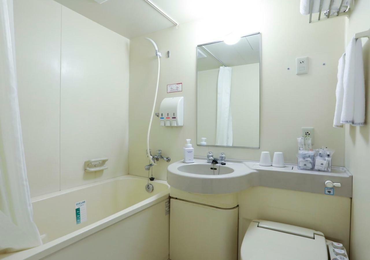 Apa Hotel Tokyo Ojima Buitenkant foto